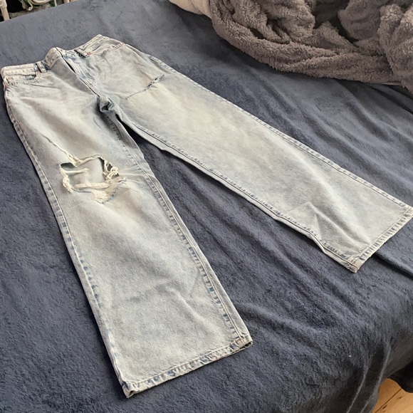 Wide Leg Light Blue Ripped Jeans from Garage - Picture 3 of 4